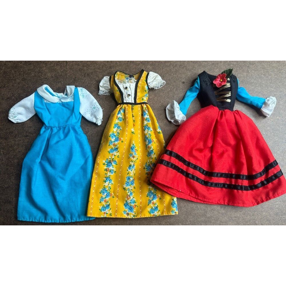 Vintage Barbie Dresses Belle/Francie/German Showcase